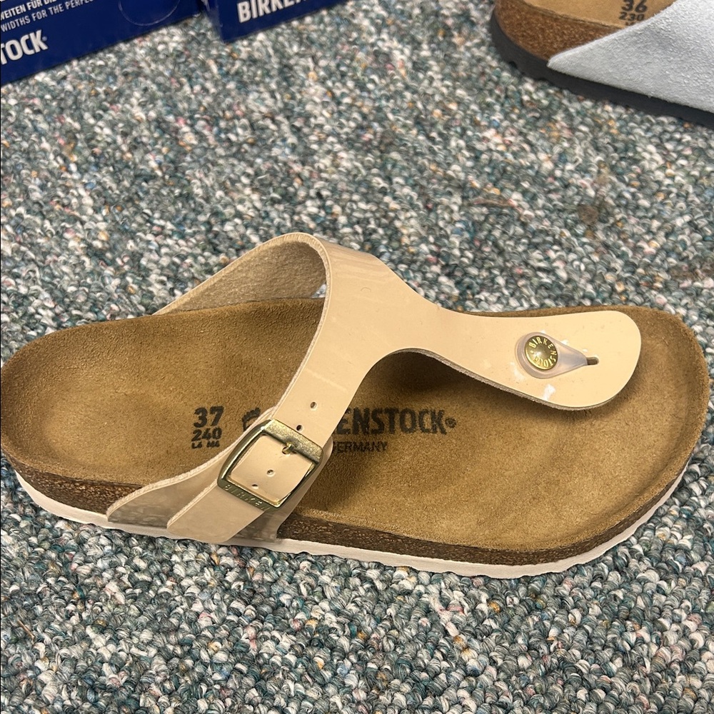 Birkenstock Tan Thong Sandals